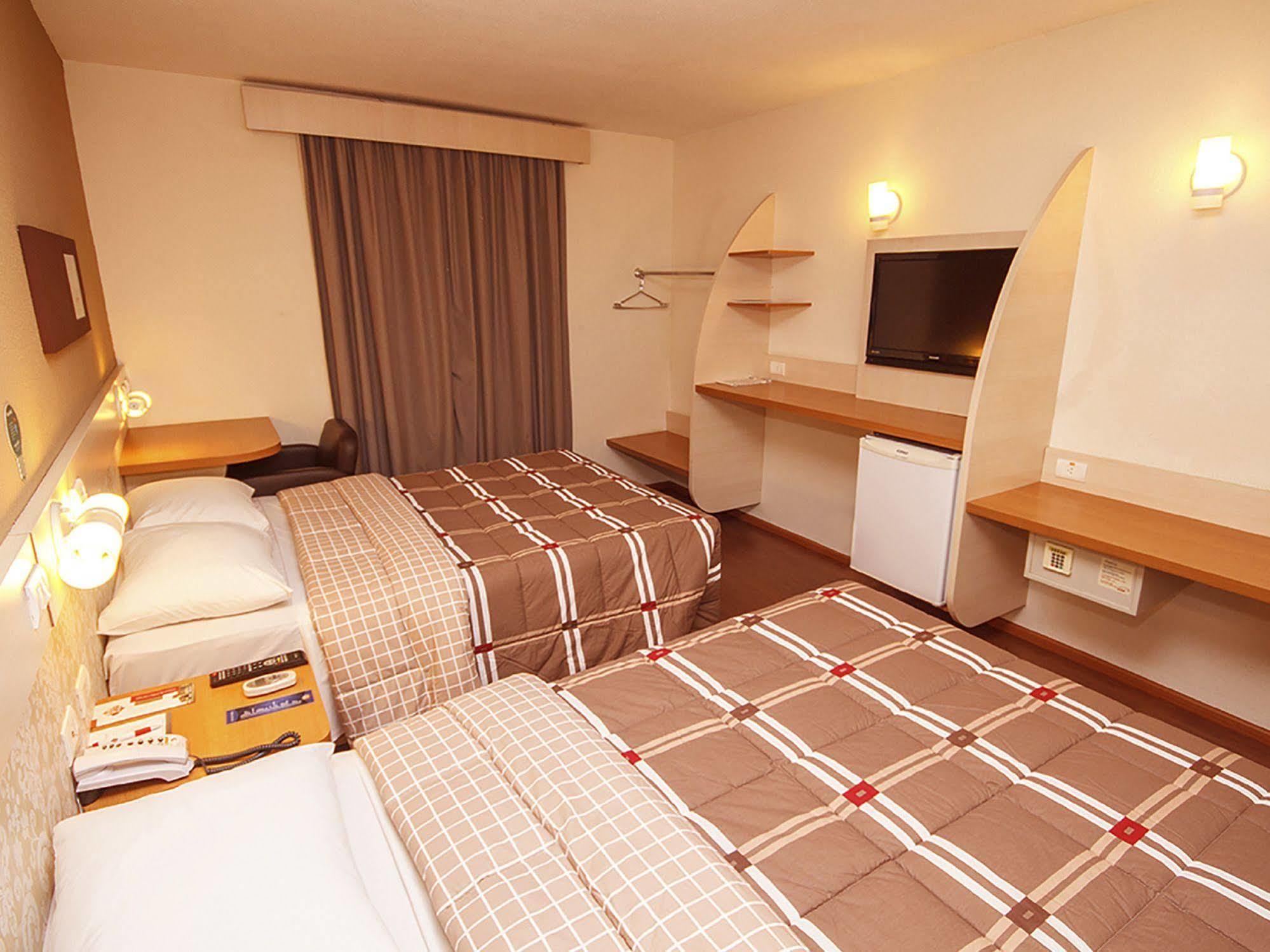 Hotel 10 دورادوس المظهر الخارجي الصورة